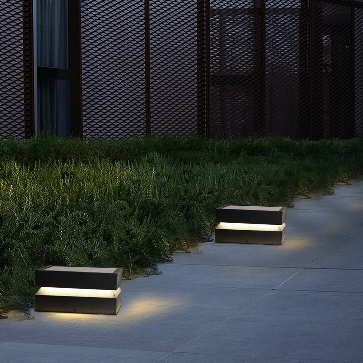Modern Concave Solar Outdoor Lamp